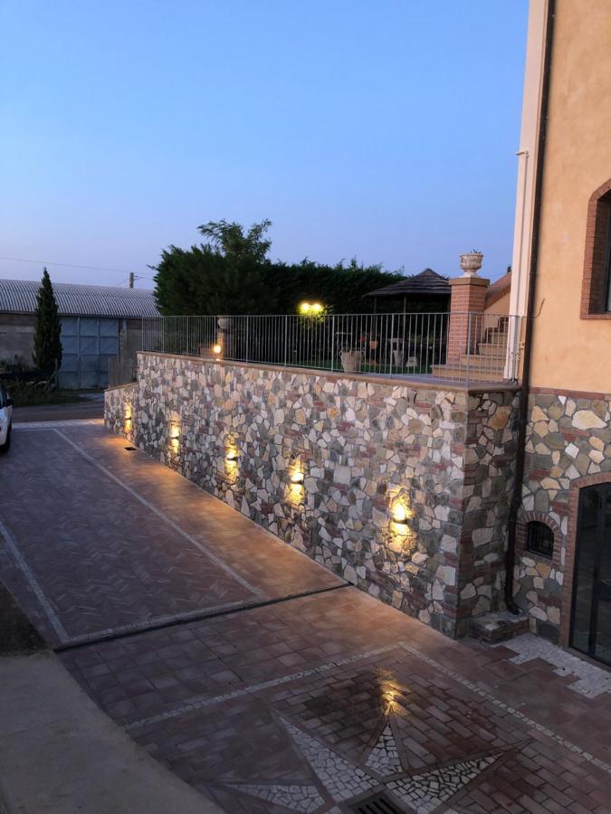 Casa In Campagna A Due Passi Dal Mare Pisa Kültér fotó